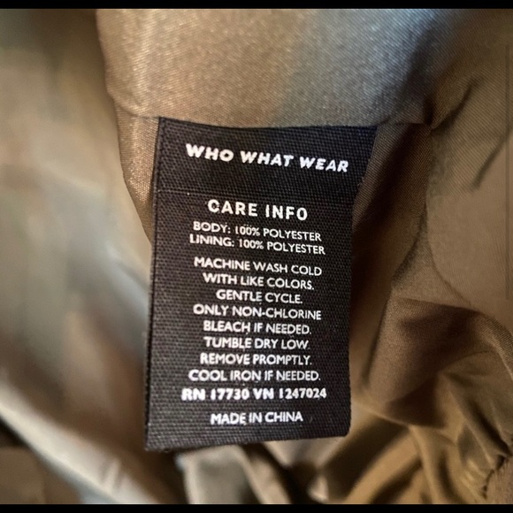 Green zip up ruffle jacket Sz Medium - Picture 3 of 5